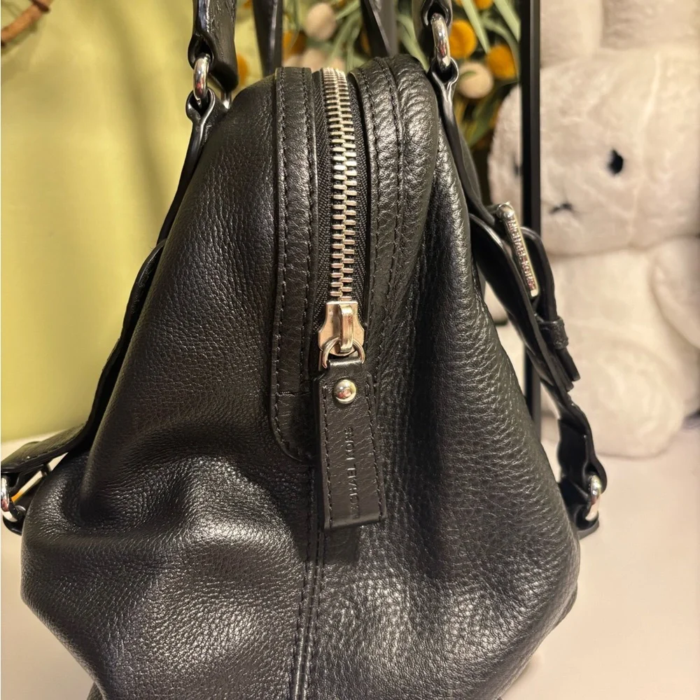 Michael Kors Black Leather Shoulder Bag - Picture 4 of 10